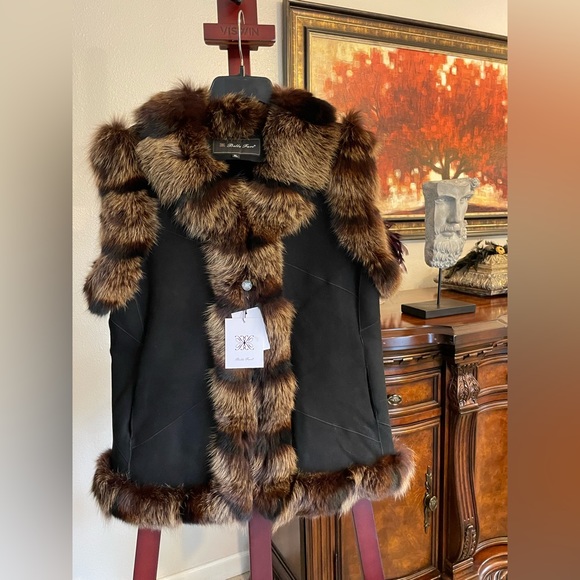 Fox Fur Vest - Picture 3 of 7